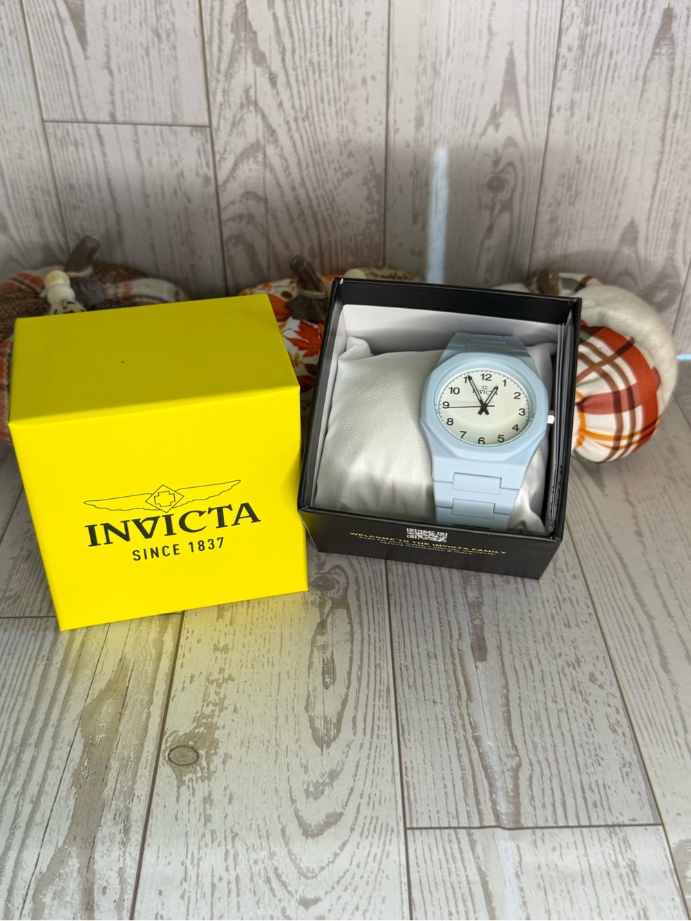 Invicta Men's Light Blue Resin Case and Strap Watch with White Dial